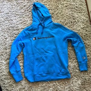 ❤️must order 2 or more items❤️Blue champion hoodie